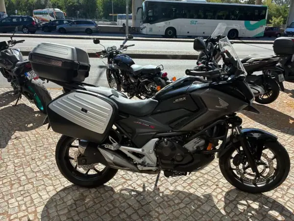 Honda NC750X 2020 - 6850 EUR, 32251 km - AUTO.MOTO.pt - 32251km - foto 3 de 17