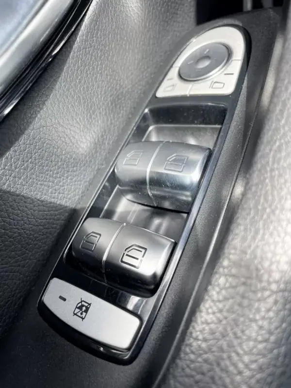 Mercedes-Benz CLE 200 2019 - 44900 EUR, 87420 km - AUTO.MOTO.pt - 87420km - foto 9 de 18