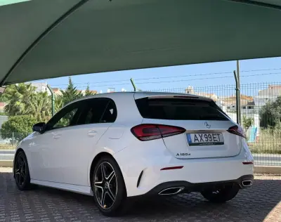 Mercedes-Benz A 180 2023 - 33900 EUR, 32802 km - AUTO.MOTO.pt - 32802km - foto 4 de 17