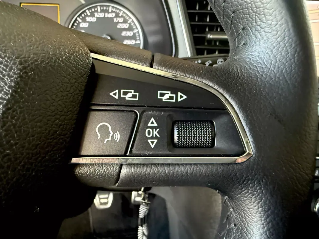 SEAT Leon 2015 - 14000 EUR, 181000 km - AUTO.MOTO.pt - 181000km - foto 71 de 92