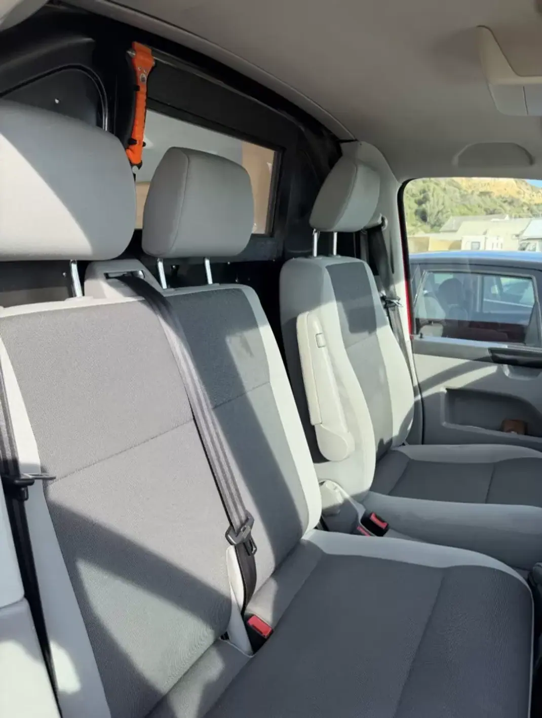 VW TRANSPORTER 2015 - 16850 EUR, 132500 km - 132500km - foto 12 de 21