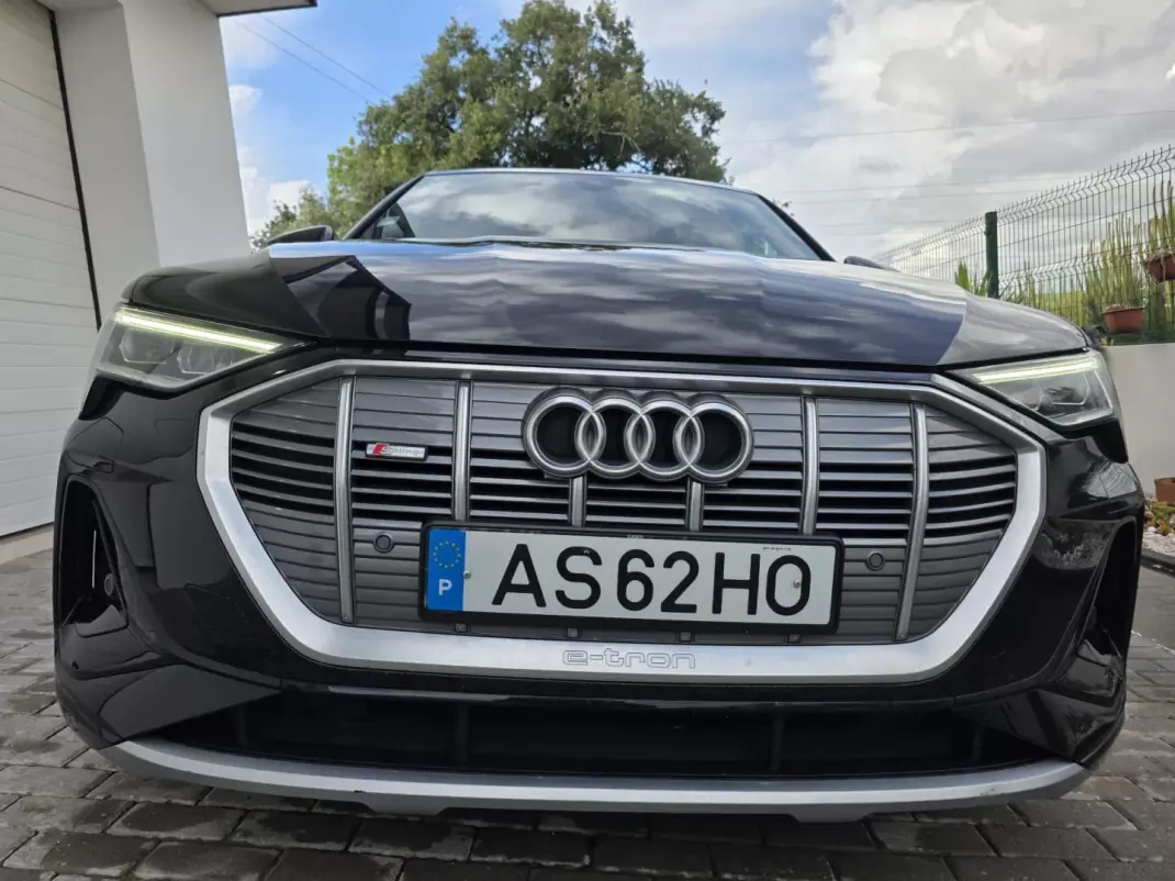 Audi e-tron 2022 - 31750 EUR, 115000 km - AUTO.MOTO.pt - 115000km - foto 15 de 73