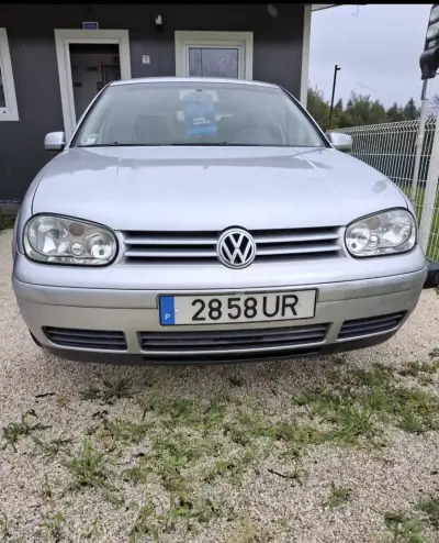 Volkswagen Golf 2003 - 3500 EUR, 182647 km - AUTO.MOTO.pt - 182647km - foto 2 de 8
