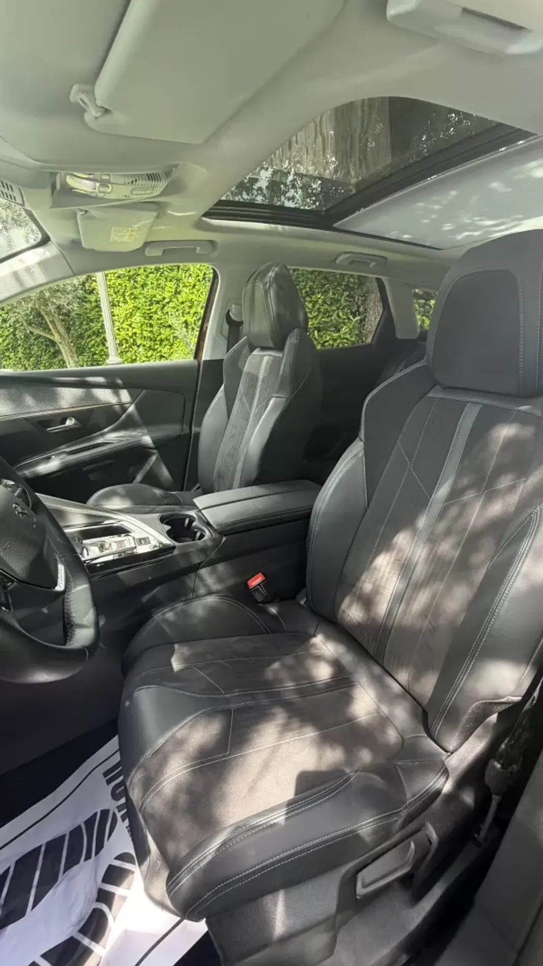 Peugeot 3008 2019 - 17990 EUR, 89000 km - AUTO.MOTO.pt - 89000km - foto 11 de 20