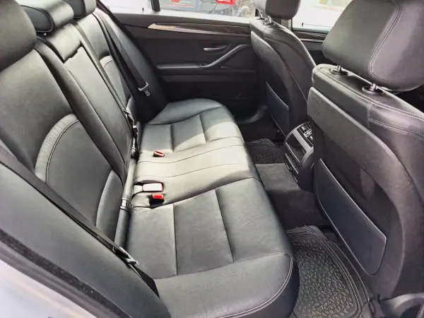 BMW 518 2013 - 16500 EUR, 200660 km - AUTO.MOTO.pt - 200660km - foto 11 de 17