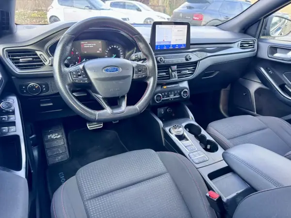 Ford Focus 2019 - 13900 EUR, 129500 km - AUTO.MOTO.pt - 129500km - foto 9 de 19