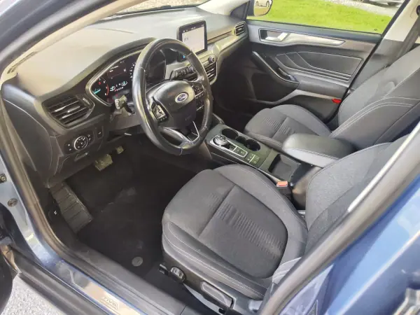 Ford Focus SW 2019 - 12980 EUR, 149000 km - AUTO.MOTO.pt - 149000km - foto 24 de 44