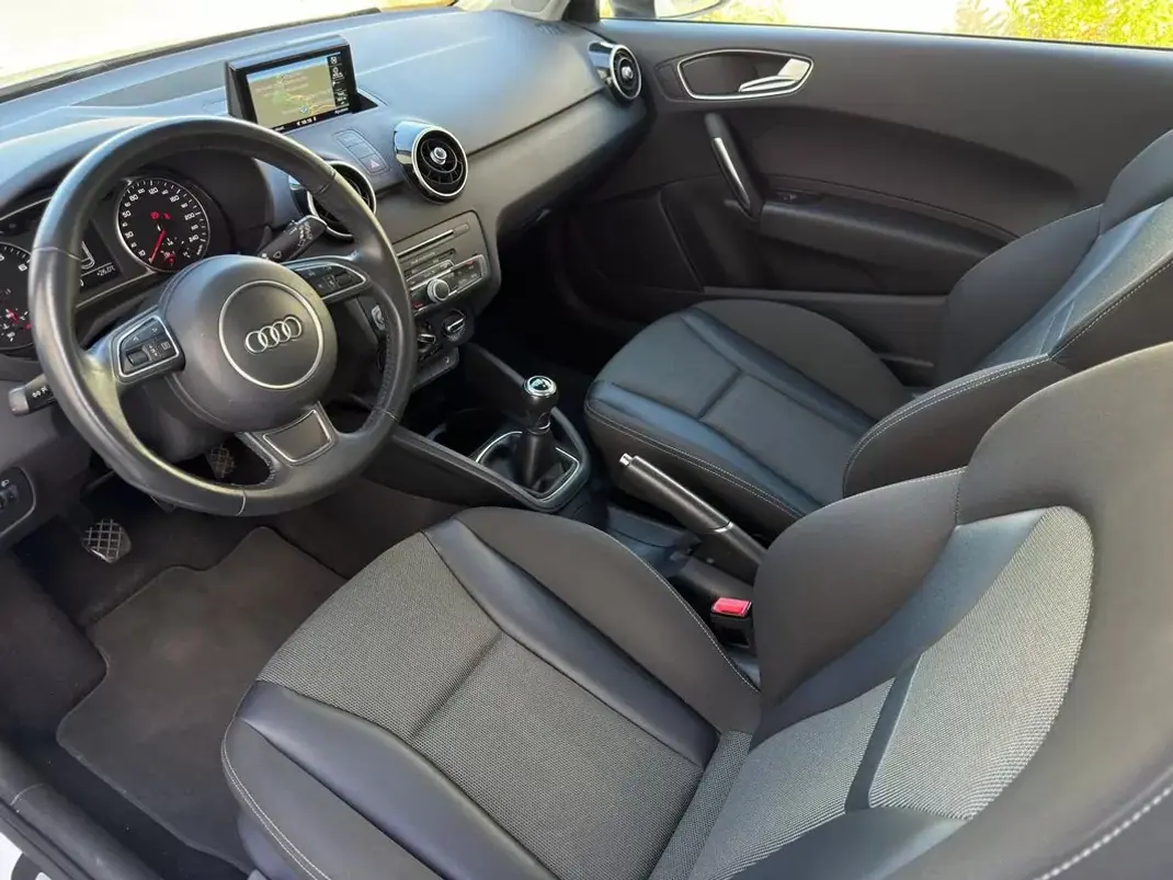 Audi A1 Sportback 2017 - 11900 EUR, 101200 km - 101200km - foto 5 de 20