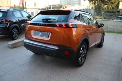 Peugeot e-2008 2020 - 19450 EUR, 54000 km - AUTO.MOTO.pt - 54000km - foto 5 de 41