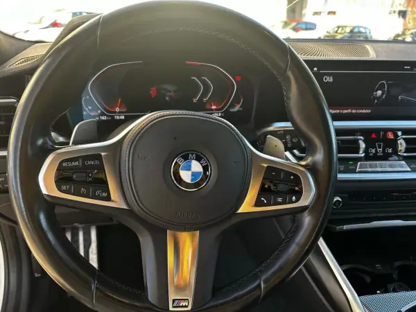BMW 330 2019 - 30000 EUR, 206305 km - AUTO.MOTO.pt - 206305km - foto 22 de 43