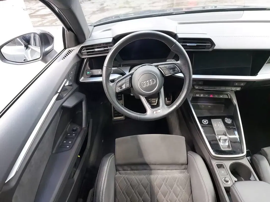 Audi A3 Sportback 2021 - 26890 EUR, 66309 km - AUTO.MOTO.pt - 66309km - foto 6 de 11