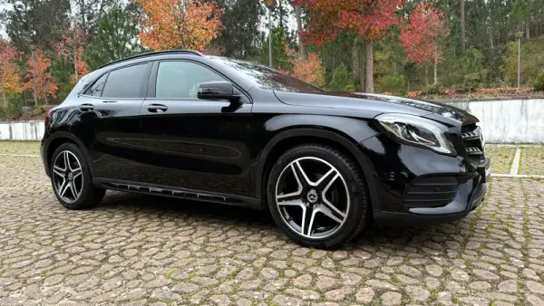 Mercedes-Benz GLA 180 2020 - 25750 EUR, 160000 km - AUTO.MOTO.pt - 160000km - foto 21 de 23
