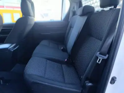 Toyota Hilux 2017 - 27900 EUR, 128583 km - AUTO.MOTO.pt - 128583km - foto 17 de 19