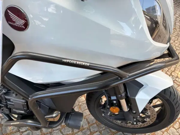 Honda Africa Twin Adventure Sports 2023 - 13250 EUR, 6605 km - AUTO.MOTO.pt - 6605km - foto 9 de 18