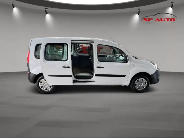 Renault 2021 - 11490 EUR, 87869 km - AUTO.MOTO.pt - 87869km - foto 5 de 11