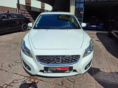 Volvo C30 2011 - 8900 EUR, 199999 km - AUTO.MOTO.pt - 199999km - foto 3 de 29