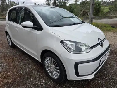 Volkswagen Up! 2016 - 7990 EUR, 152974 km - AUTO.MOTO.pt - 152974km - foto 29 de 71