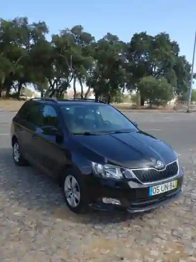 Skoda Fabia Break 2018 - 8900 EUR, 84000 km - AUTO.MOTO.pt - 84000km - foto 2 de 17