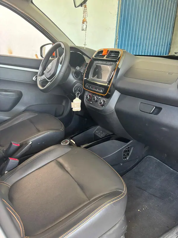 Dacia Spring 2022 - 12500 EUR, 63000 km - 63000km - foto 5 de 9