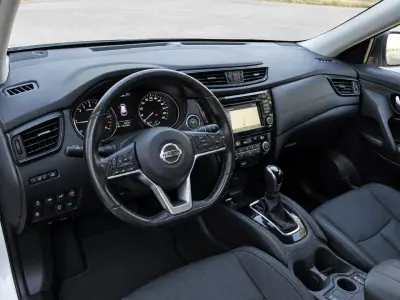 Nissan X-Trail 2017 - 18990 EUR, 179000 km - 179000km - foto 22 de 54
