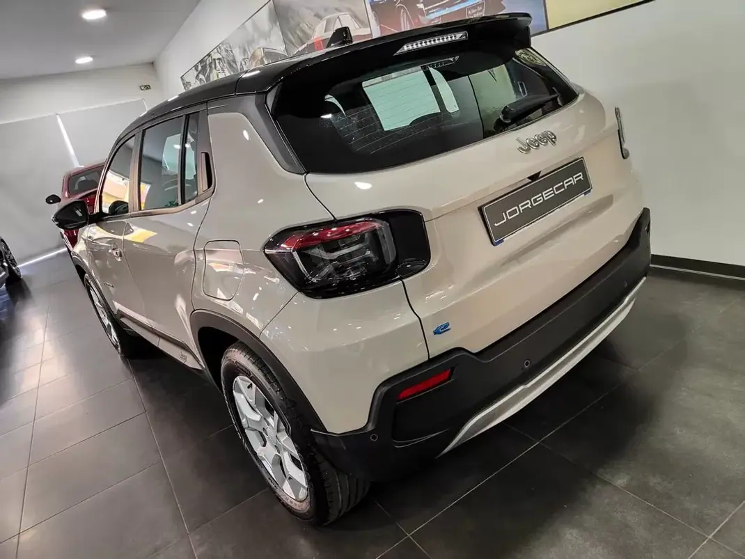 Jeep Avenger 2024 - 24990 EUR, 9000 km - 9000km - foto 22 de 60