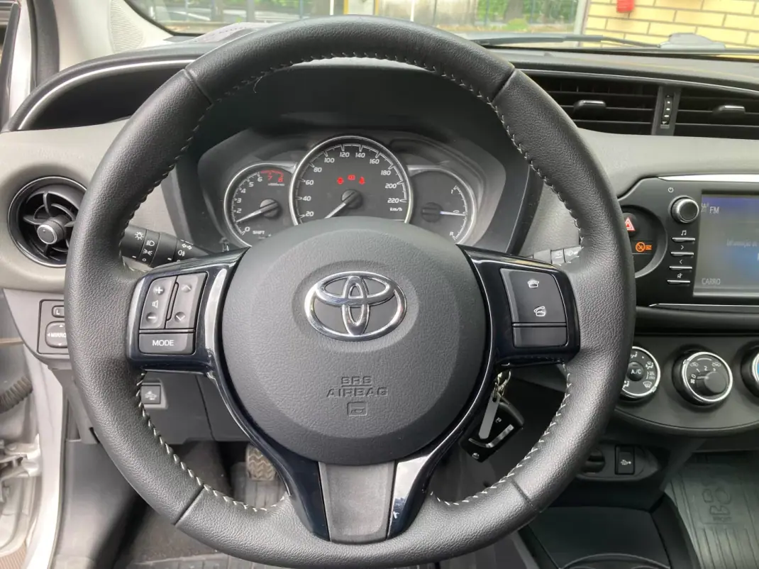 Toyota Yaris 2020 - 15900 EUR, 21350 km - AUTO.MOTO.pt - 21350km - foto 11 de 21