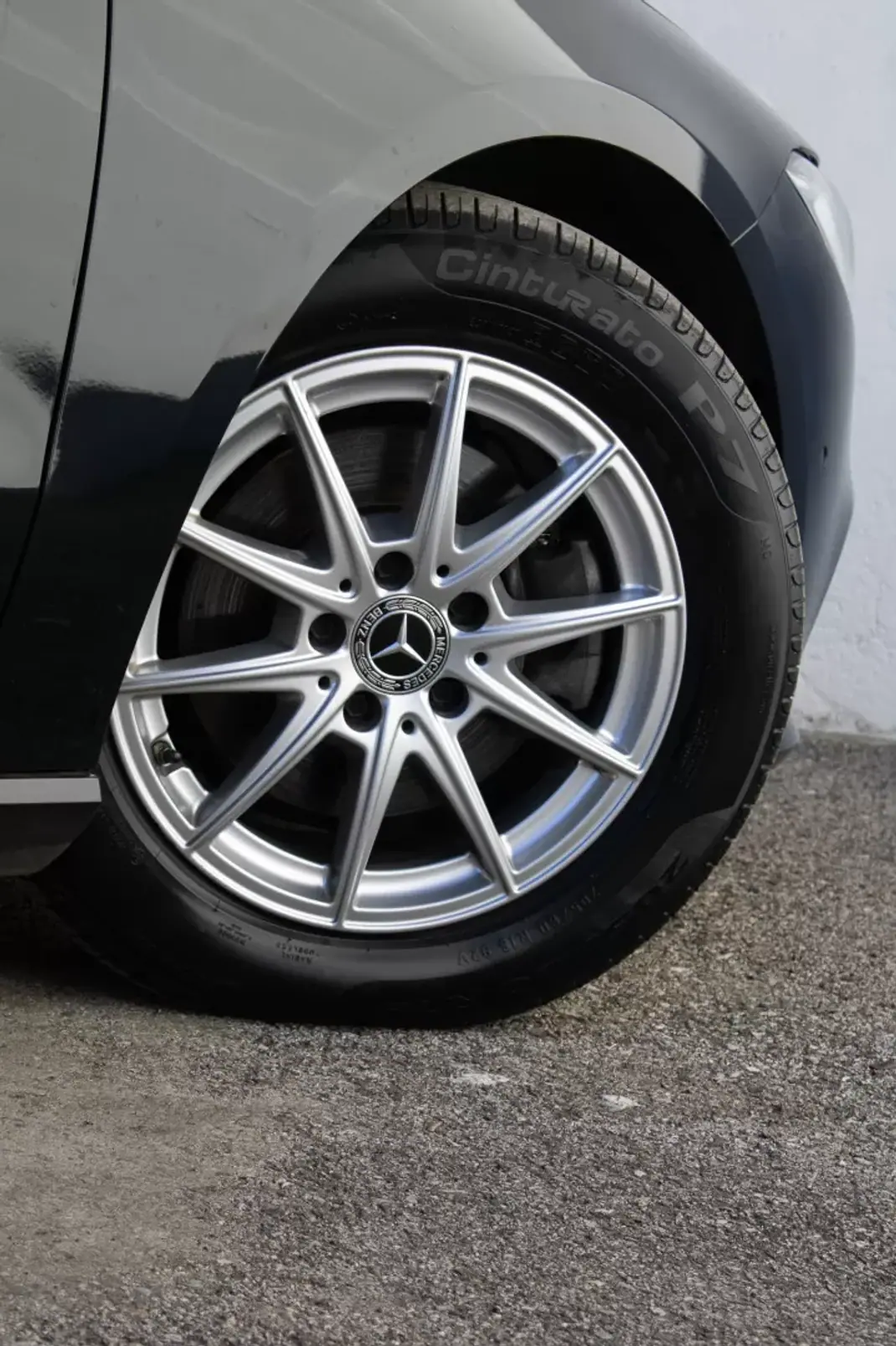 Mercedes-Benz CLA 180 2022 - 21990 EUR, 199000 km - AUTO.MOTO.pt - 199000km - foto 9 de 35