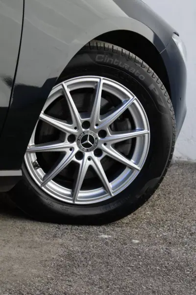 Mercedes-Benz CLA 180 2022 - 21990 EUR, 199000 km - AUTO.MOTO.pt - 199000km - foto 9 de 35