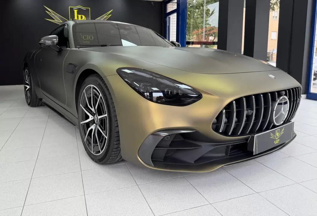 Mercedes-Benz AMG GT 2025 - 145000 EUR, 8890 km - 8890km - foto 8 de 40