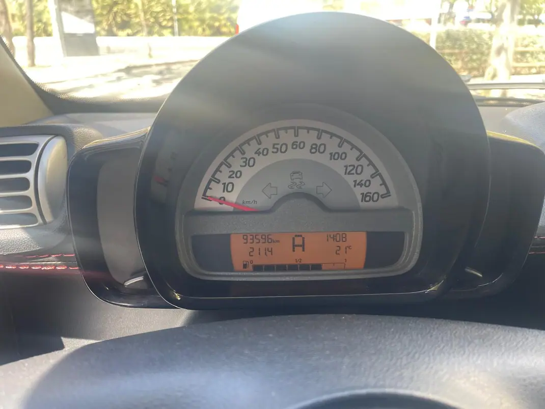 Smart ForTwo Coupé 2011 - 6750 EUR, 93999 km - AUTO.MOTO.pt - 93999km - foto 15 de 15