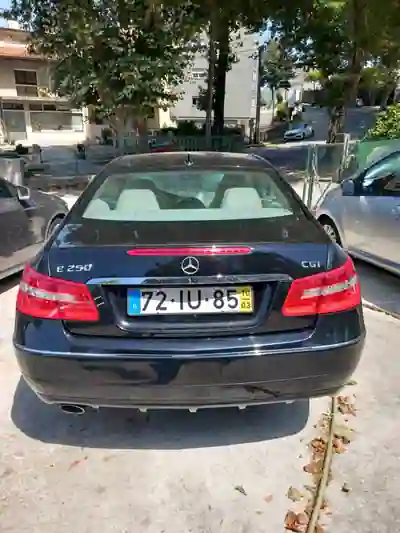 Mercedes-Benz E 250 2010 - 15500 EUR, 90000 km - AUTO.MOTO.pt - 90000km - foto 4 de 4