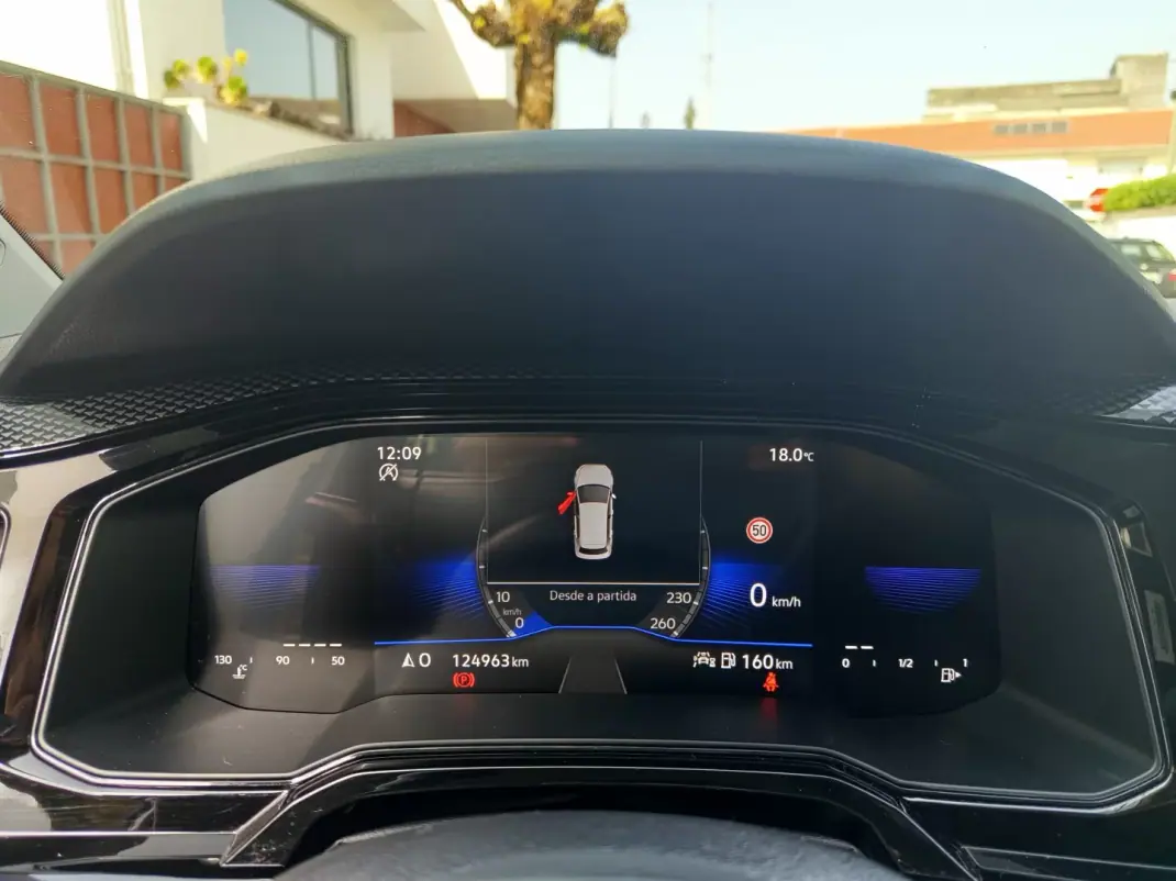 Volkswagen Polo 2023 - 14490 EUR, 125000 km - AUTO.MOTO.pt - 125000km - foto 14 de 18