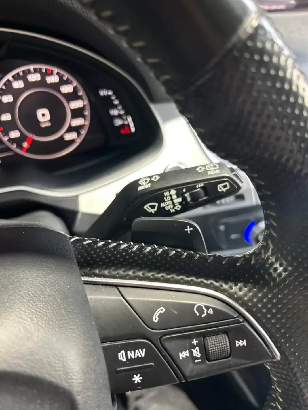 Audi Q7 2016 - 41000 EUR, 139000 km - AUTO.MOTO.pt - 139000km - foto 20 de 44