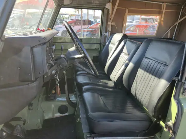 Land Rover Serie III 1979 - 35000 EUR, 82609 km - AUTO.MOTO.pt - 82609km - foto 5 de 10