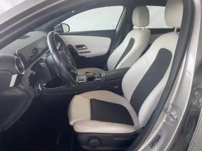 Mercedes-Benz A 250e 2020 - 24990 EUR, 138210 km - AUTO.MOTO.pt - 138210km - foto 8 de 15