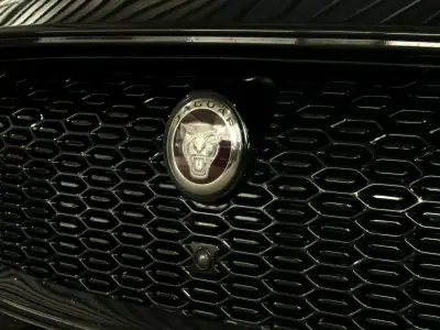 Jaguar I-Pace 2019 - 29900 EUR, 119990 km - AUTO.MOTO.pt - 119990km - foto 5 de 37