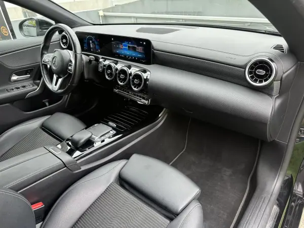Mercedes-Benz CLA 180 2021 - 26900 EUR, 180000 km - AUTO.MOTO.pt - 180000km - foto 54 de 67