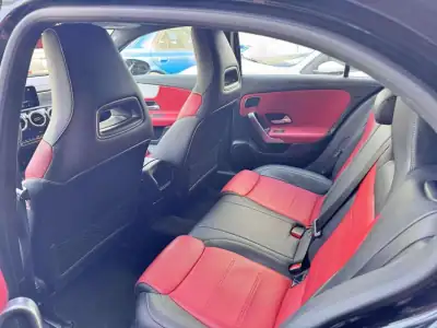 Mercedes-Benz A 180 2018 - 26500 EUR, 93000 km - AUTO.MOTO.pt - 93000km - foto 14 de 23