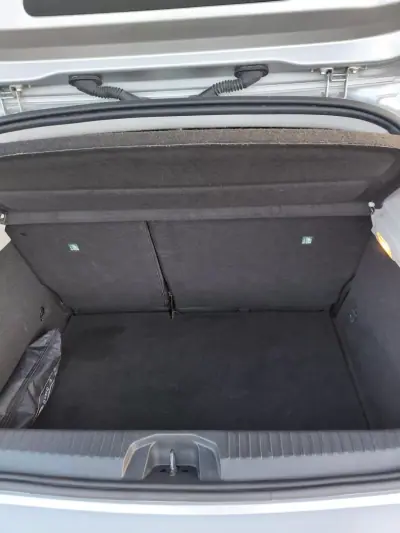 Renault Clio 2020 - 13980 EUR, 46000 km - AUTO.MOTO.pt - 46000km - foto 7 de 9