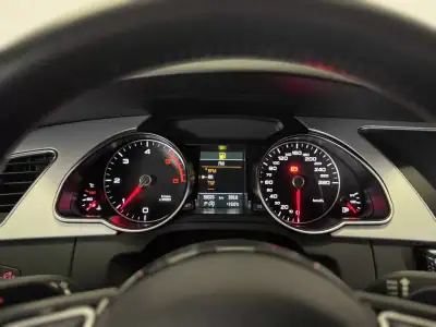 Audi A5 2015 - 21990 EUR, 59192 km - AUTO.MOTO.pt - 59192km - foto 24 de 44