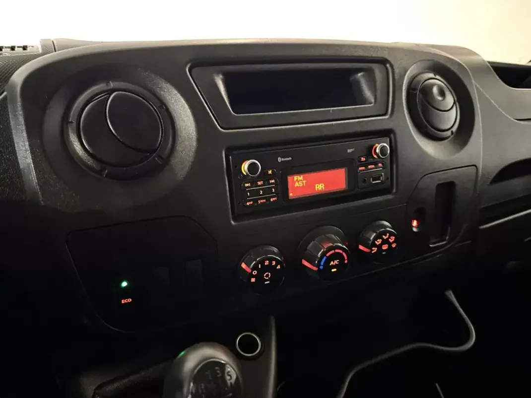 Renault Master 2019 - 18490 EUR, 264950 km - 264950km - foto 6 de 38
