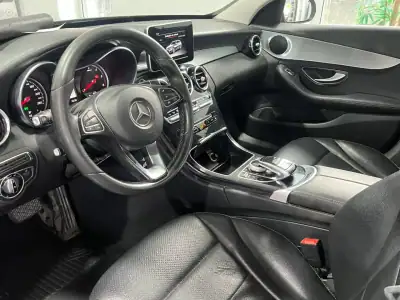 Mercedes-Benz C 300 2017 - 22999 EUR, 102000 km - AUTO.MOTO.pt - 102000km - foto 11 de 31