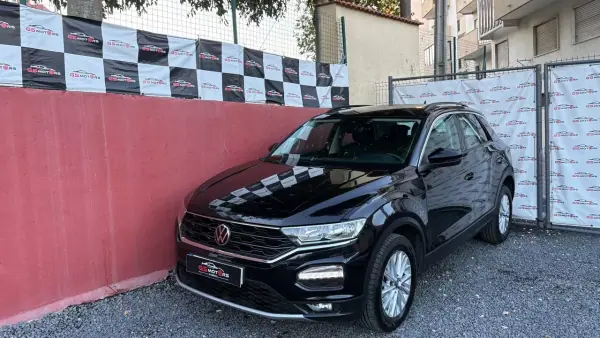 Volkswagen T-Roc 2021 - 17900 EUR, 169000 km - AUTO.MOTO.pt - 169000km - foto 3 de 13