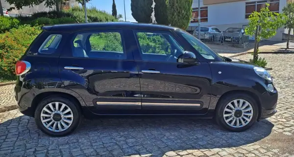 Fiat 500L 2013 - 7500 EUR, 160000 km - AUTO.MOTO.pt - 160000km - foto 8 de 29