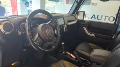 Jeep Wrangler Unlimited 2018 - 49500 EUR, 104894 km - AUTO.MOTO.pt - 104894km - foto 41 de 63