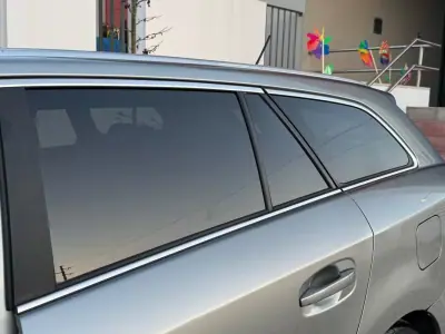 Toyota Avensis SW 2011 - 10750 EUR, 190000 km - AUTO.MOTO.pt - 190000km - foto 8 de 27