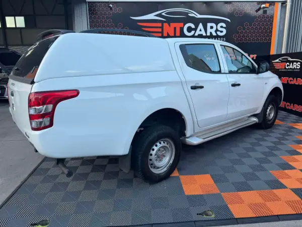 Mitsubishi L200 2019 - 27900 EUR, 174579 km - AUTO.MOTO.pt - 174579km - foto 2 de 19