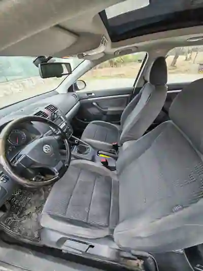 Volkswagen Golf 2008 — foto 6 de 8