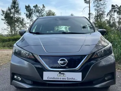 Nissan Leaf 2019 - 14750 EUR, 56425 km - AUTO.MOTO.pt - 56425km - foto 17 de 40