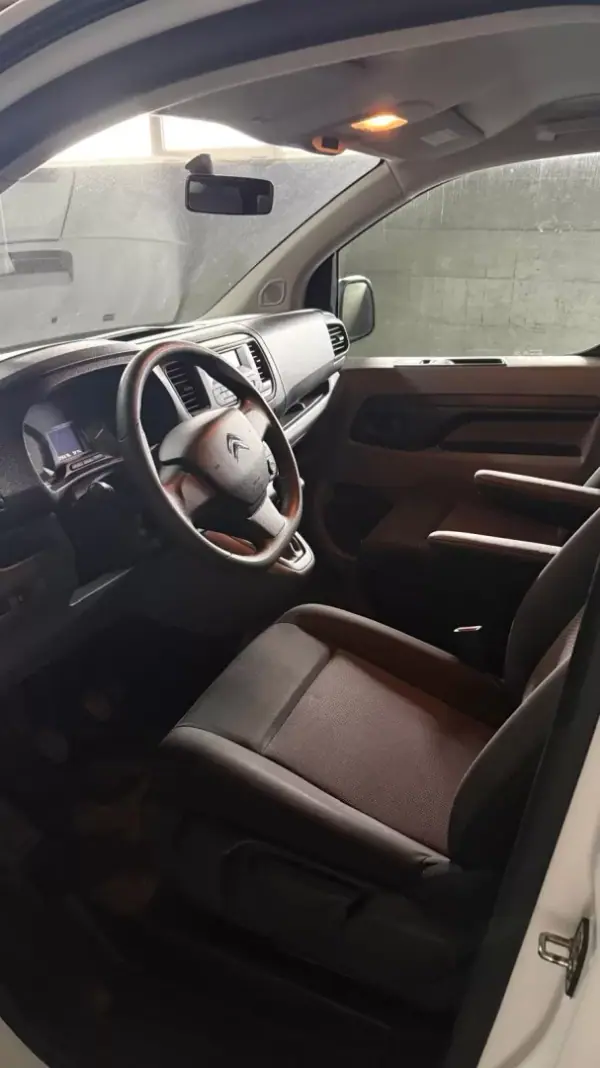 Citroën Jumpy 2021 - 26500 EUR, 96600 km - AUTO.MOTO.pt - 96600km - foto 8 de 15